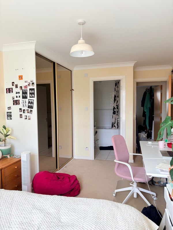Room Boardwalk Place in Greater London