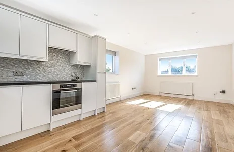 Flat Westbere Drive in London