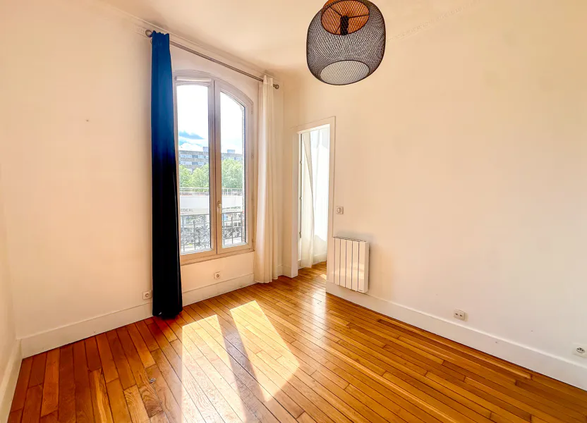 Appartement Boulevard du Général Leclerc de Hauteclocque à Les Lilas