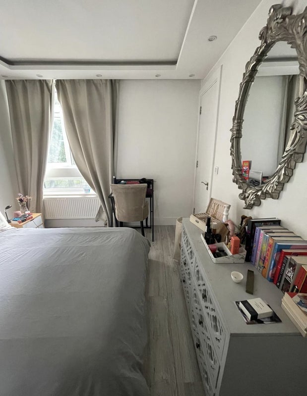 Room Ravenscroft Street in Greater London