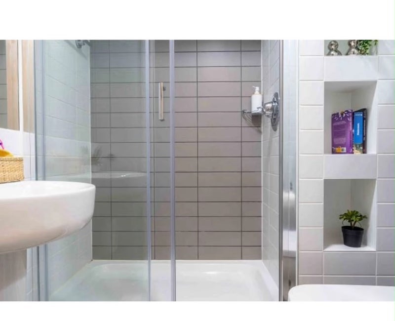 Room Goswell Road in Greater London