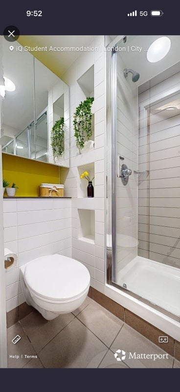 Room Goswell Road in Greater London