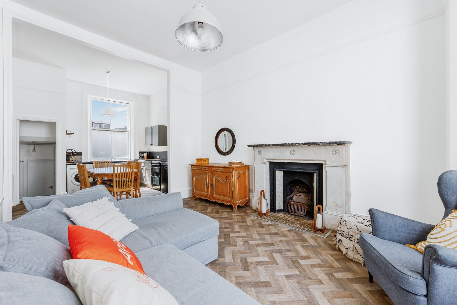 Flat Perham Road in Greater London