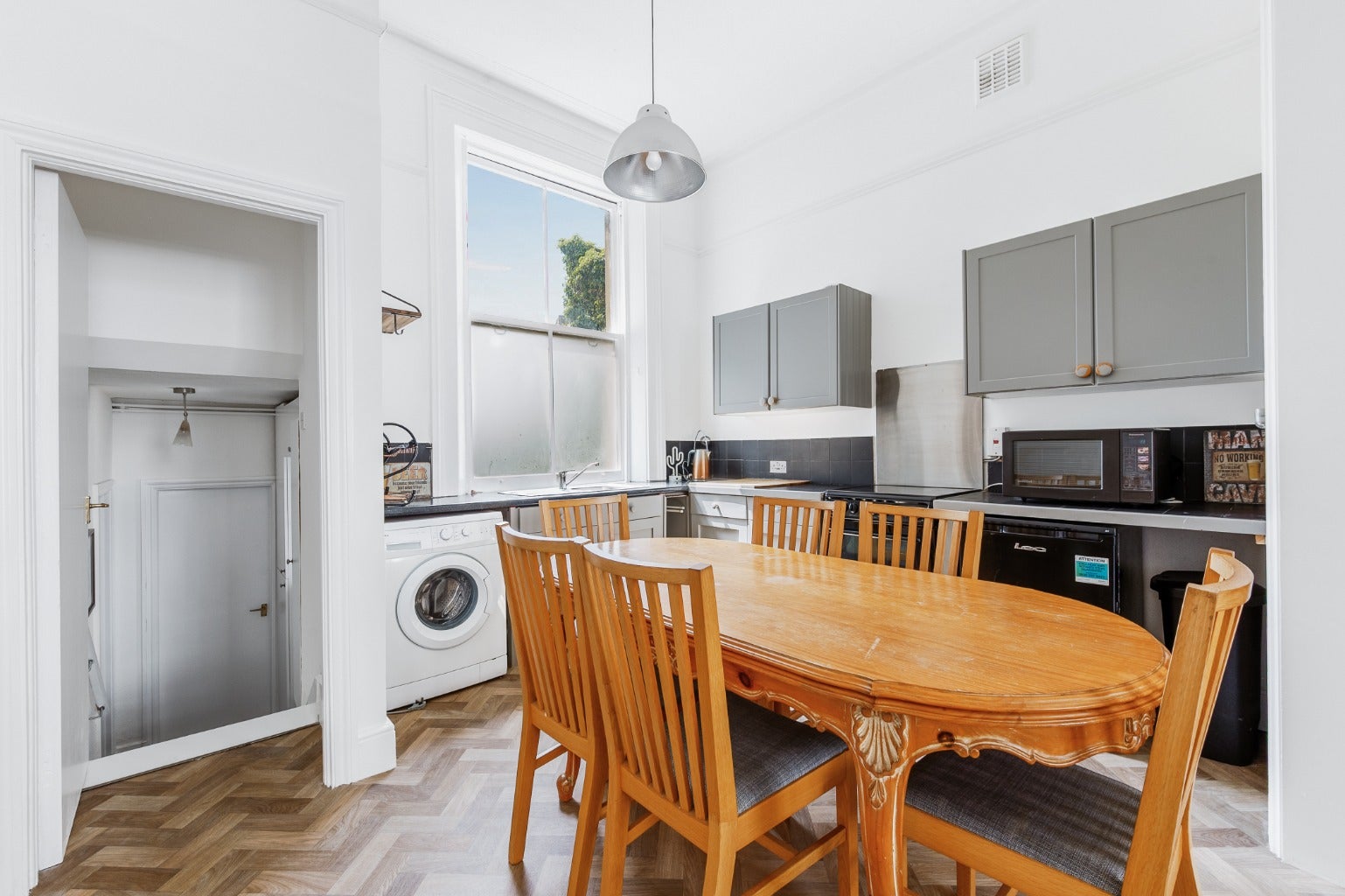 Flat Perham Road in Greater London