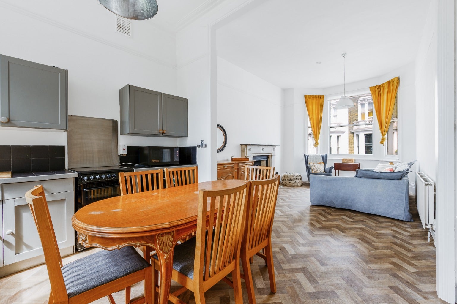Flat Perham Road in Greater London