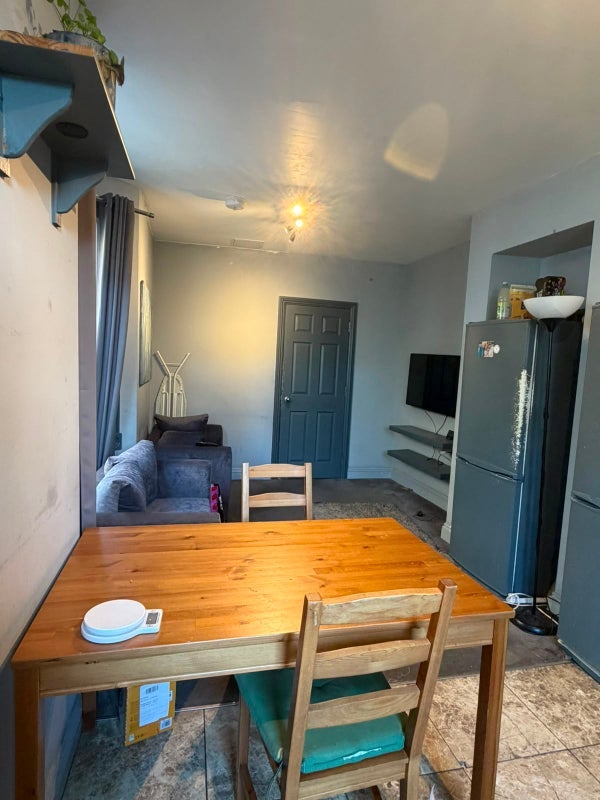 Room Alloa Road in Greater London