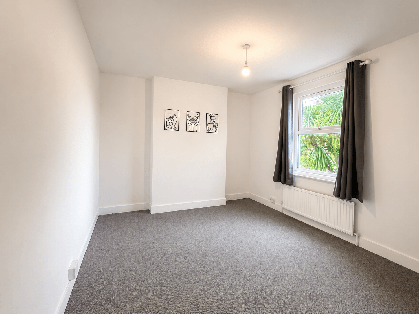 Flat Harrington Road in Greater London