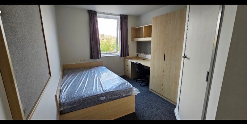 Room Preston Street in Bradford