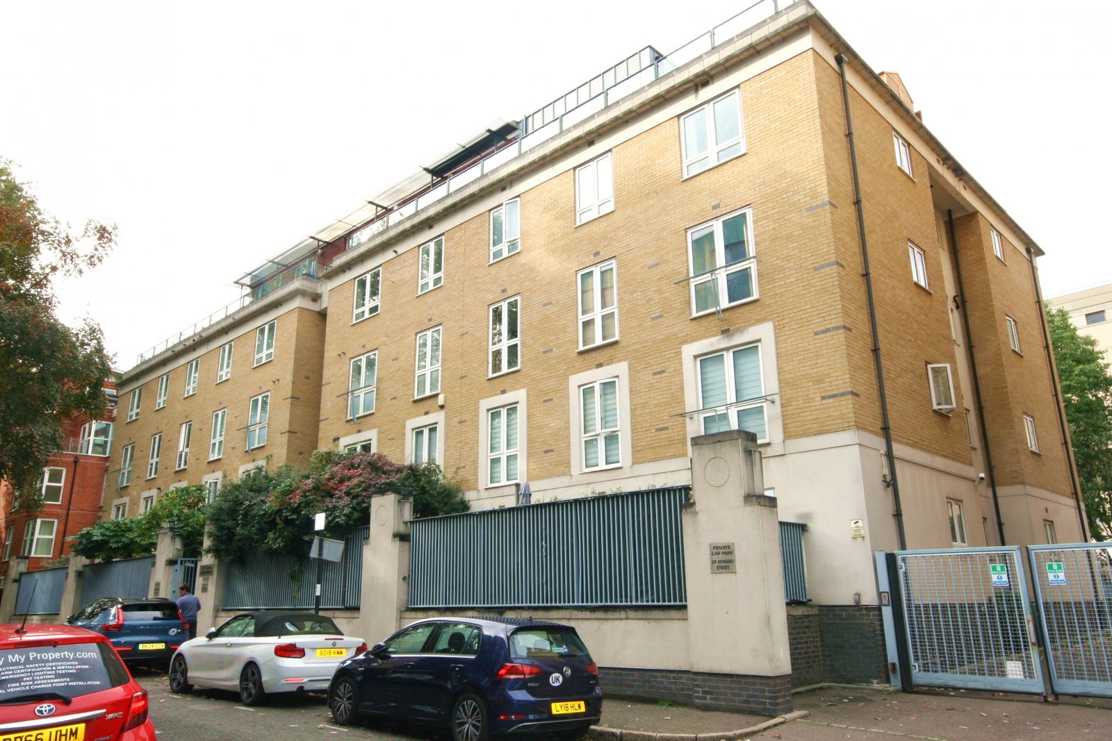 Flat Seward Street in Greater London