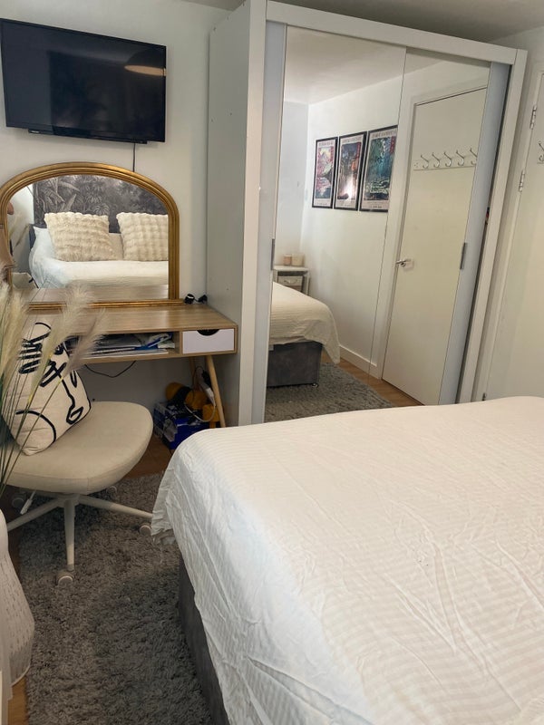 Flat Wilton Road in City of Westminster