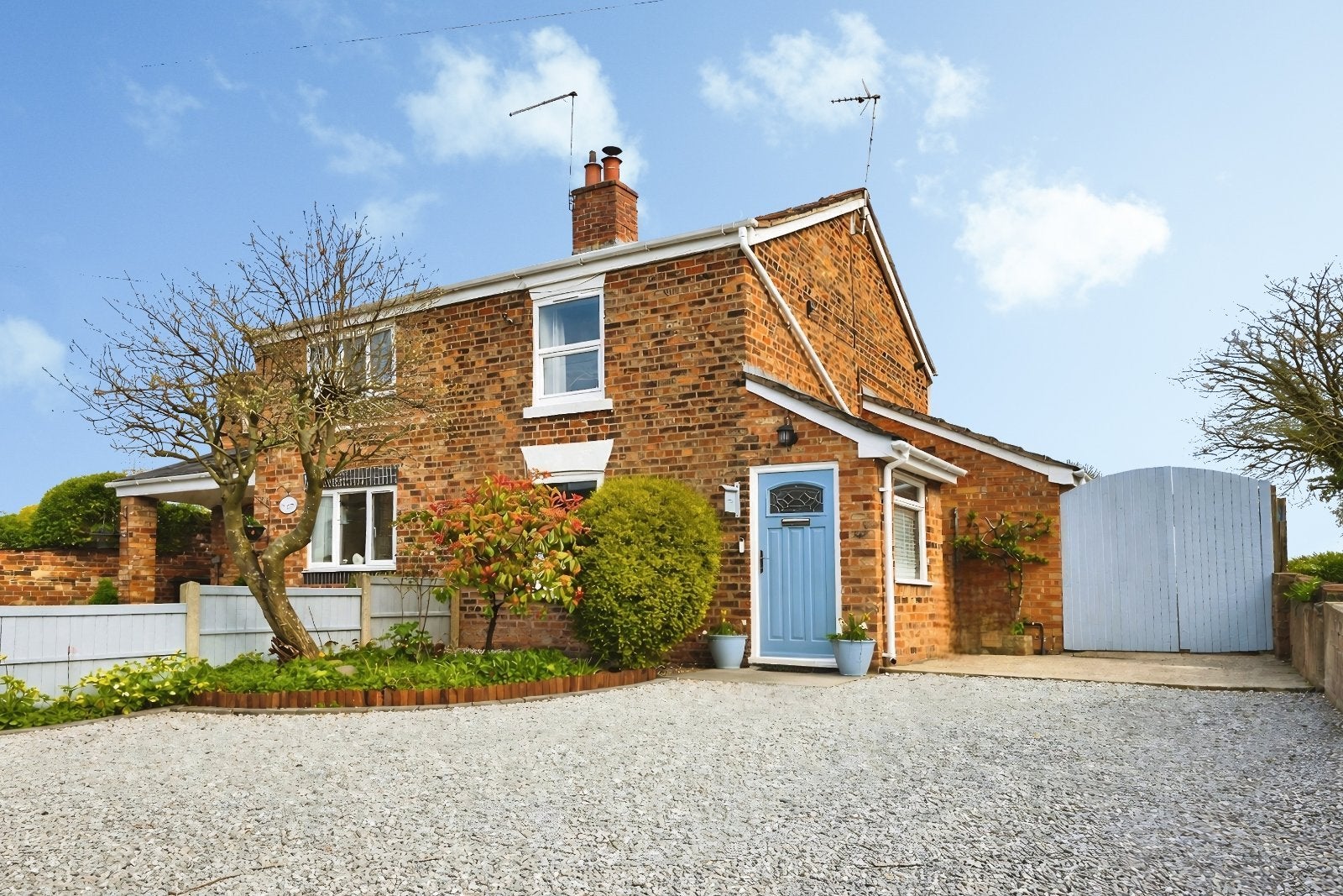 House Church Road in Saughall
