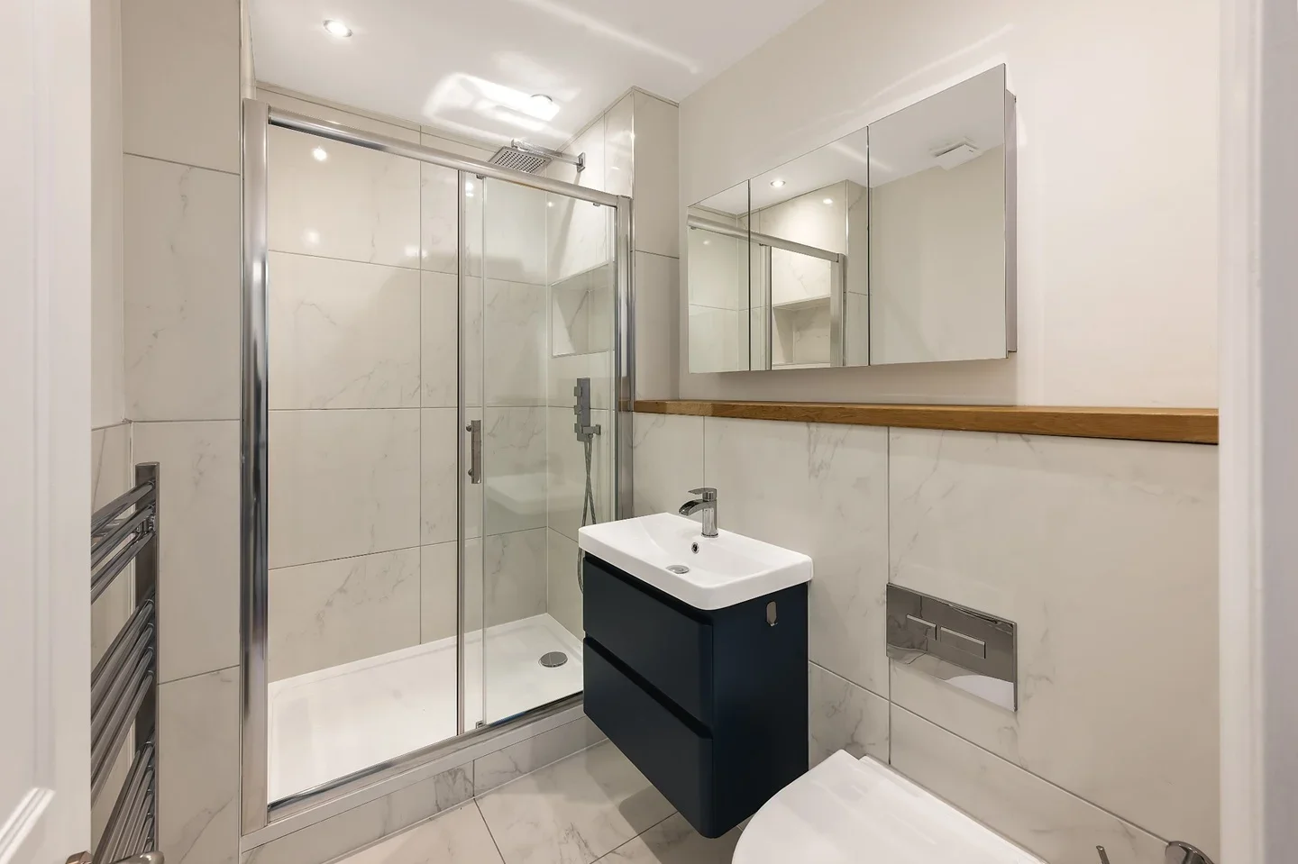 Flat Old Brompton Road in Greater London