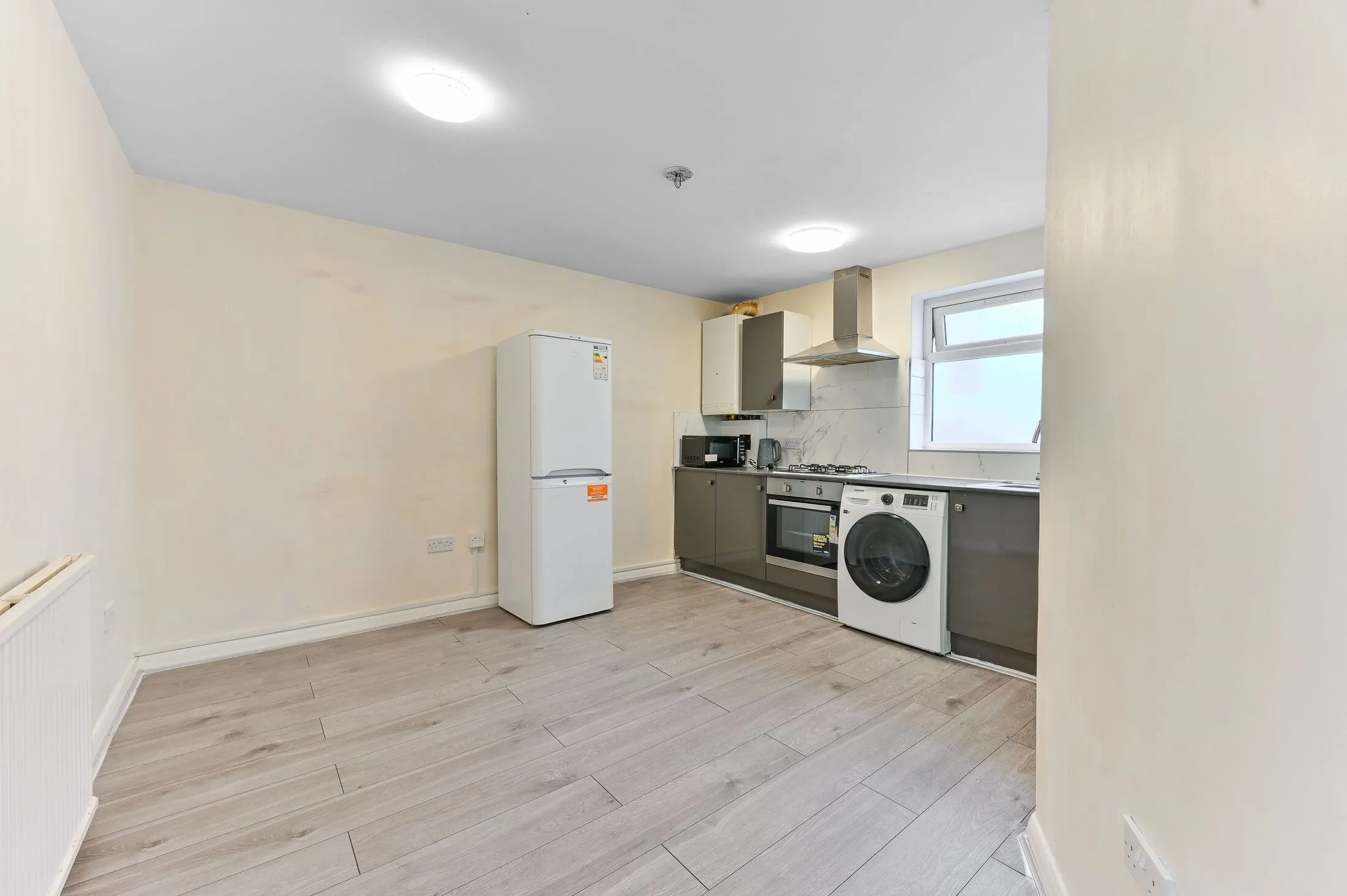 Flat Carshalton Grove in Greater London