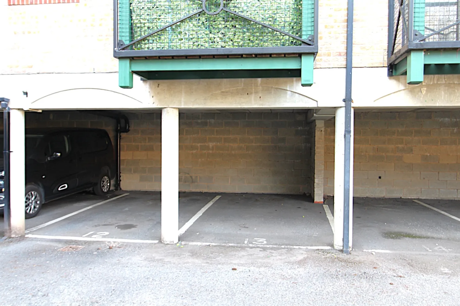Flat Tongdean Lane in Brighton