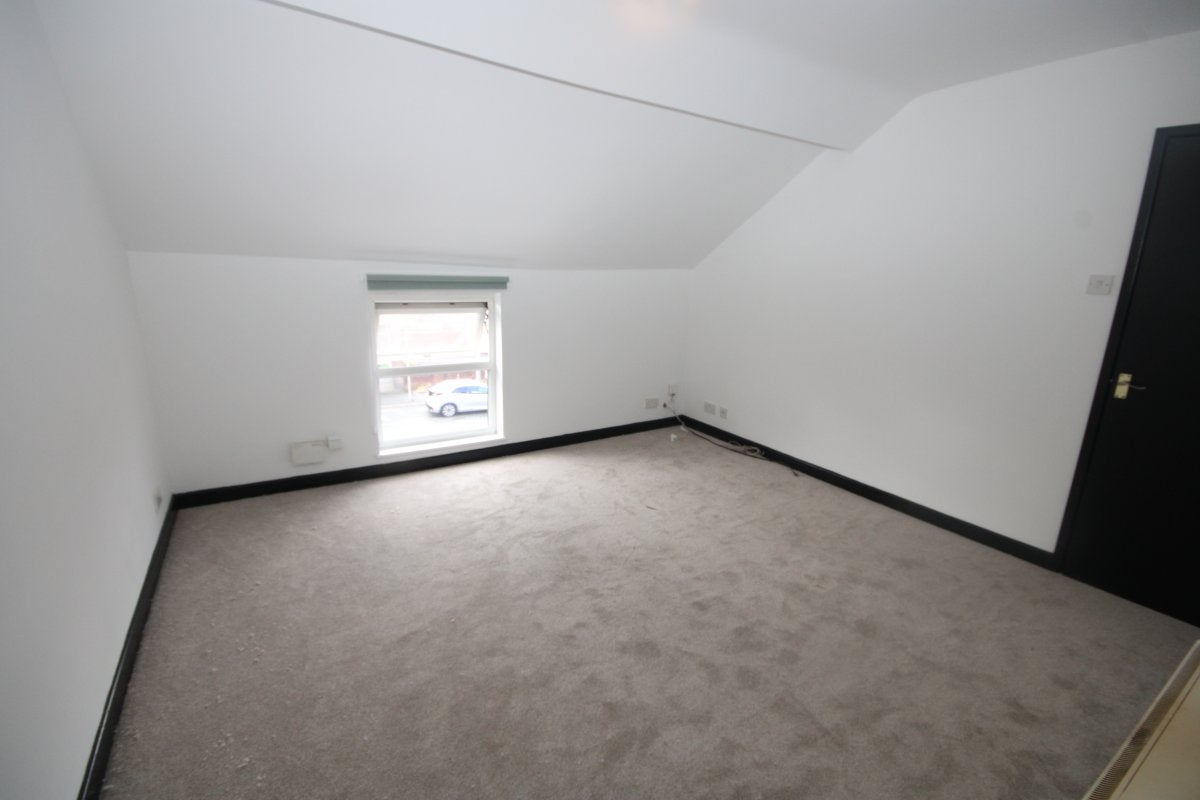 Flat Wharton Court in Chester
