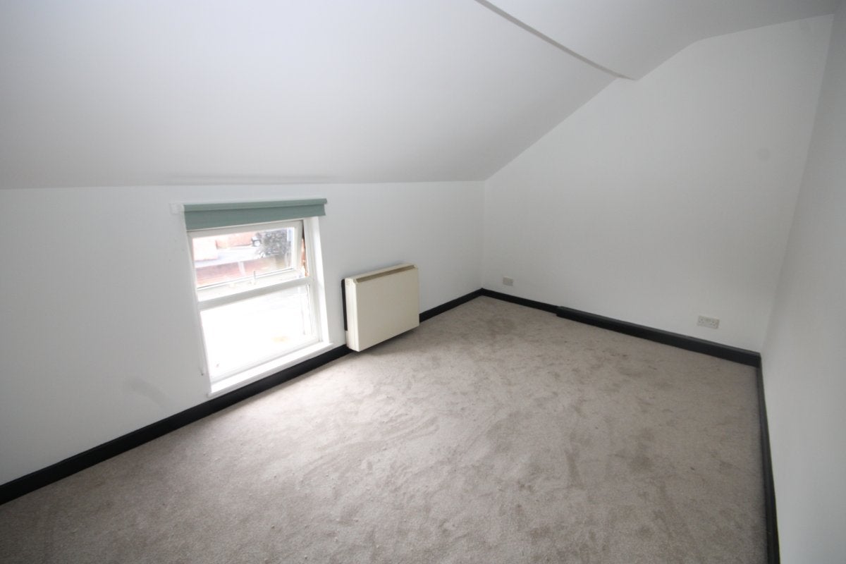 Flat Wharton Court in Chester