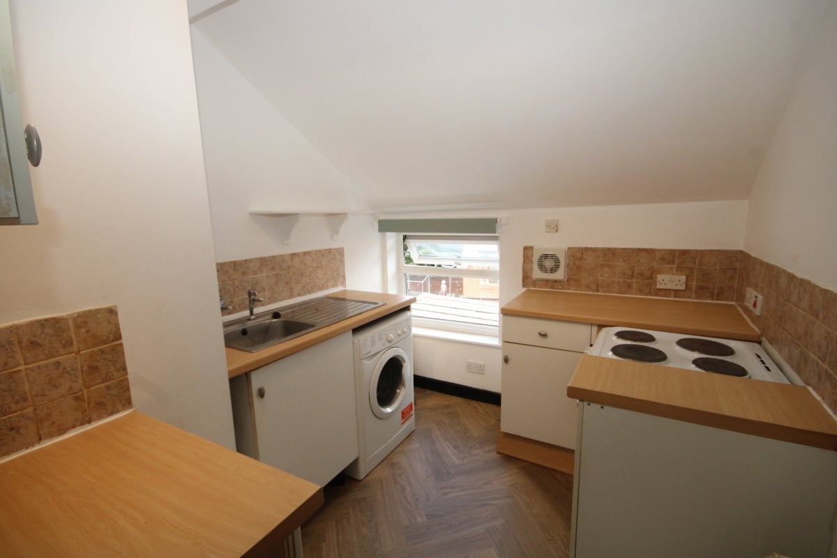 Flat Wharton Court in Chester