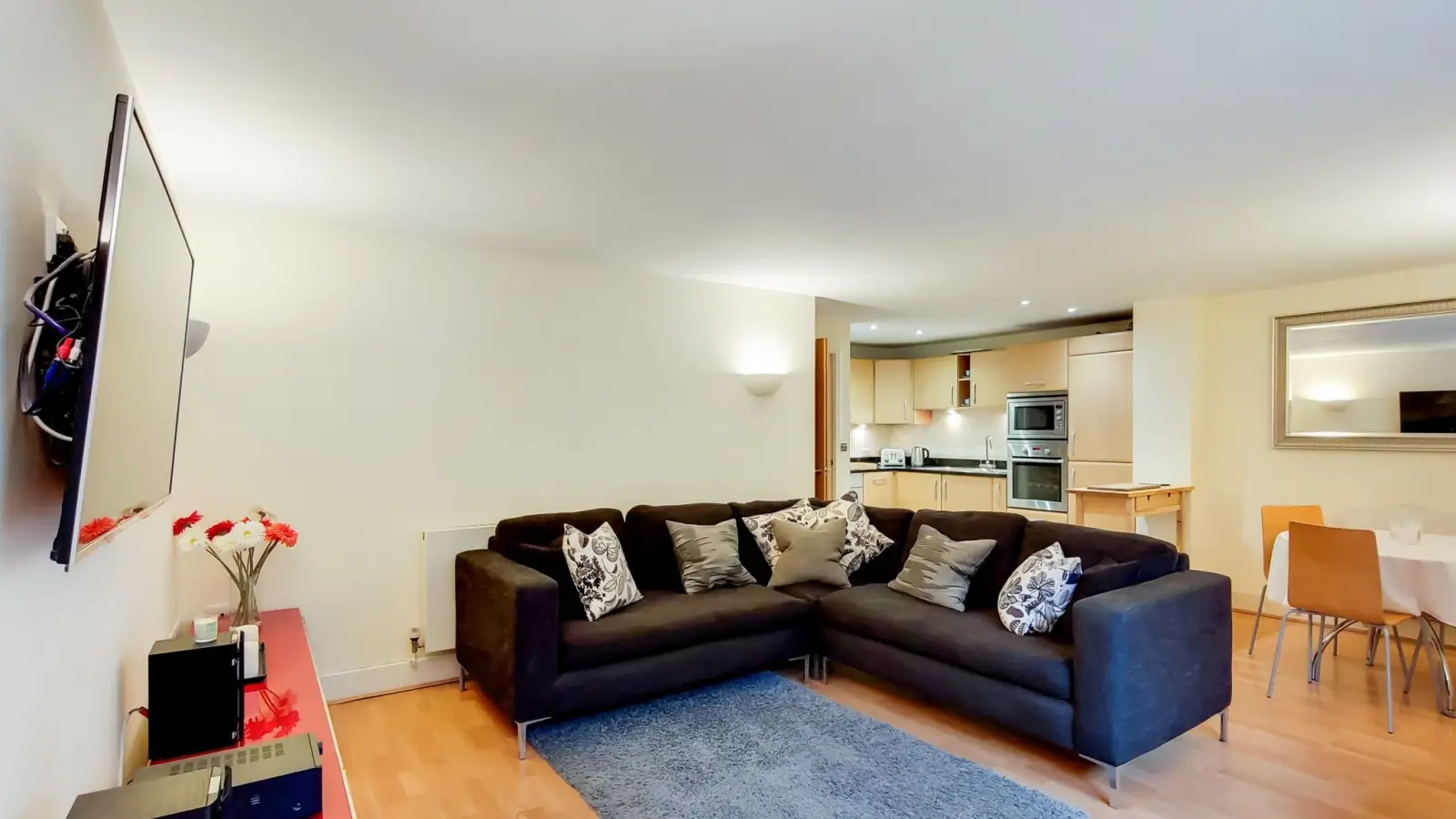 Flat Wesley Avenue in Greater London