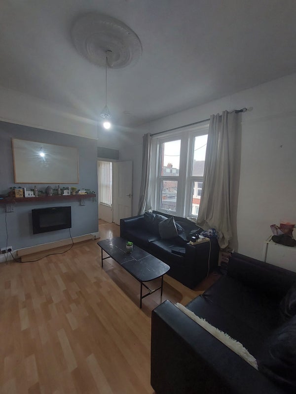 Room Severus Road in Newcastle upon Tyne