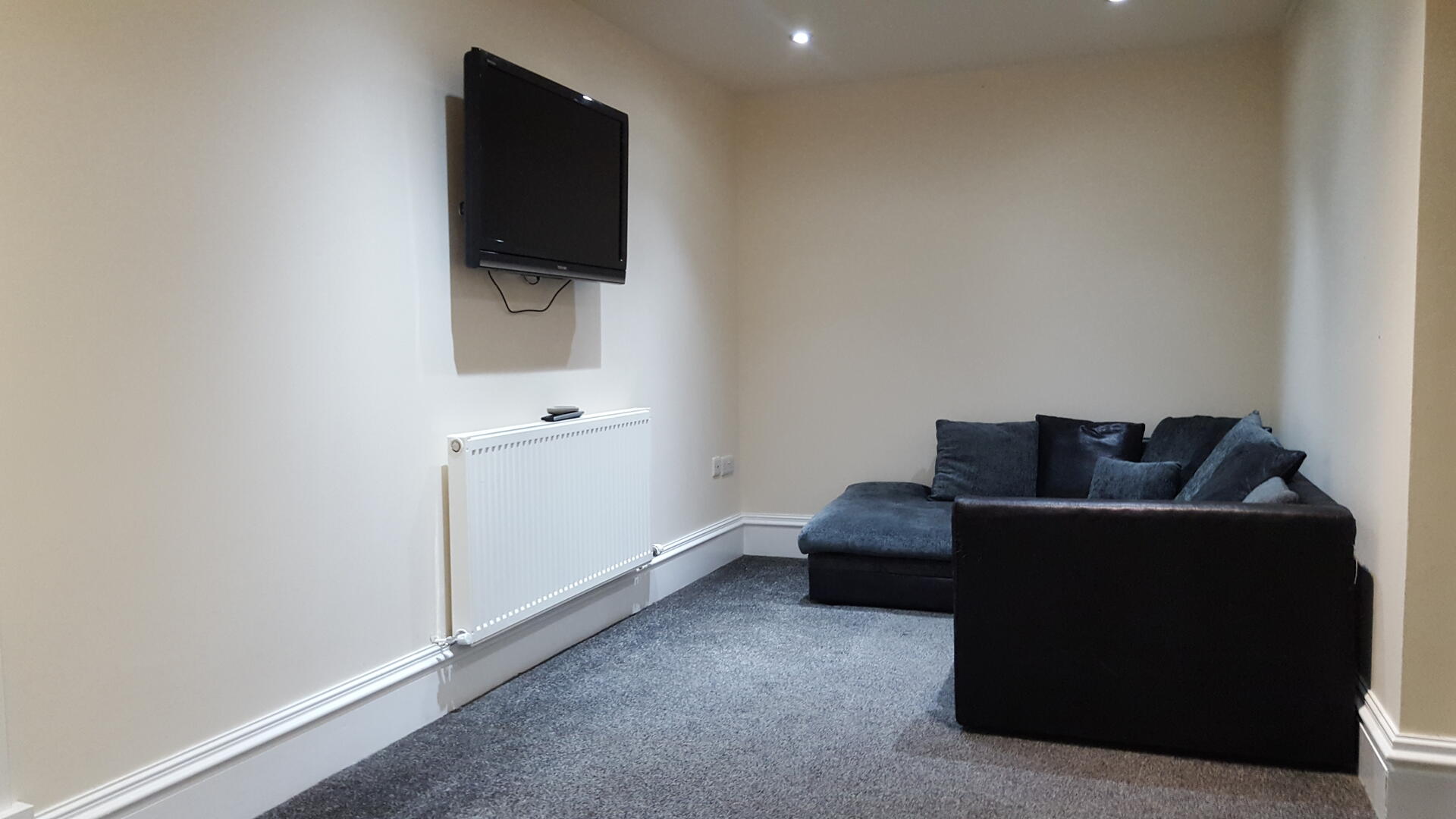 Flat Ribblesdale Place in Preston