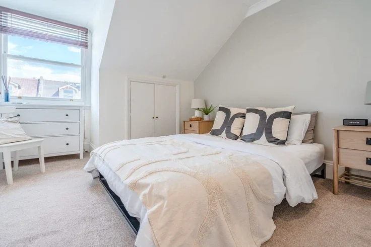 Flat Gladys Road in Greater London