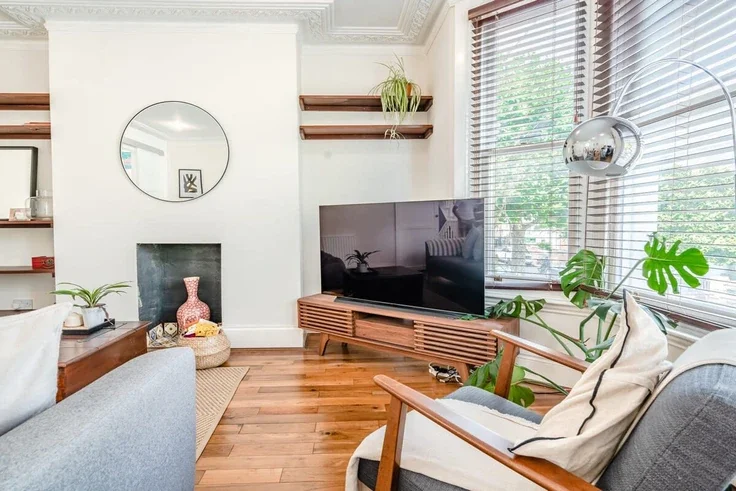 Flat Gladys Road in Greater London