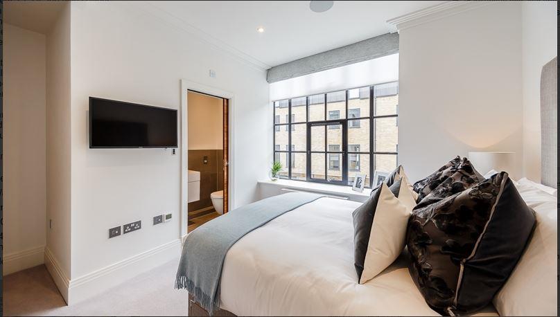 Flat Rainville Road in Greater London