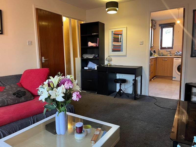 Room Napiershall Street in Glasgow