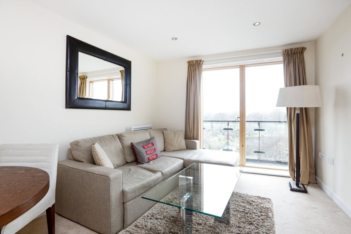 Flat Durnsford Road in Greater London