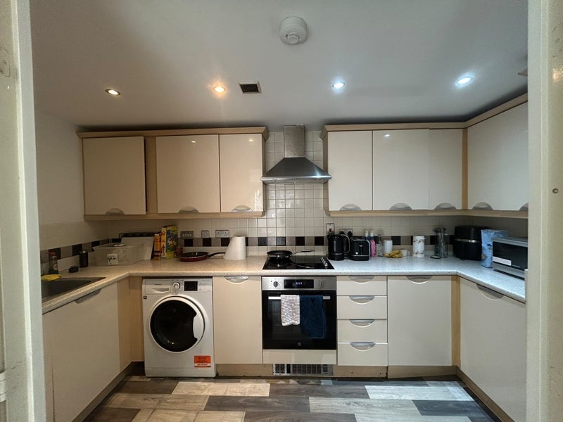 Flat Middlewood Street in Salford