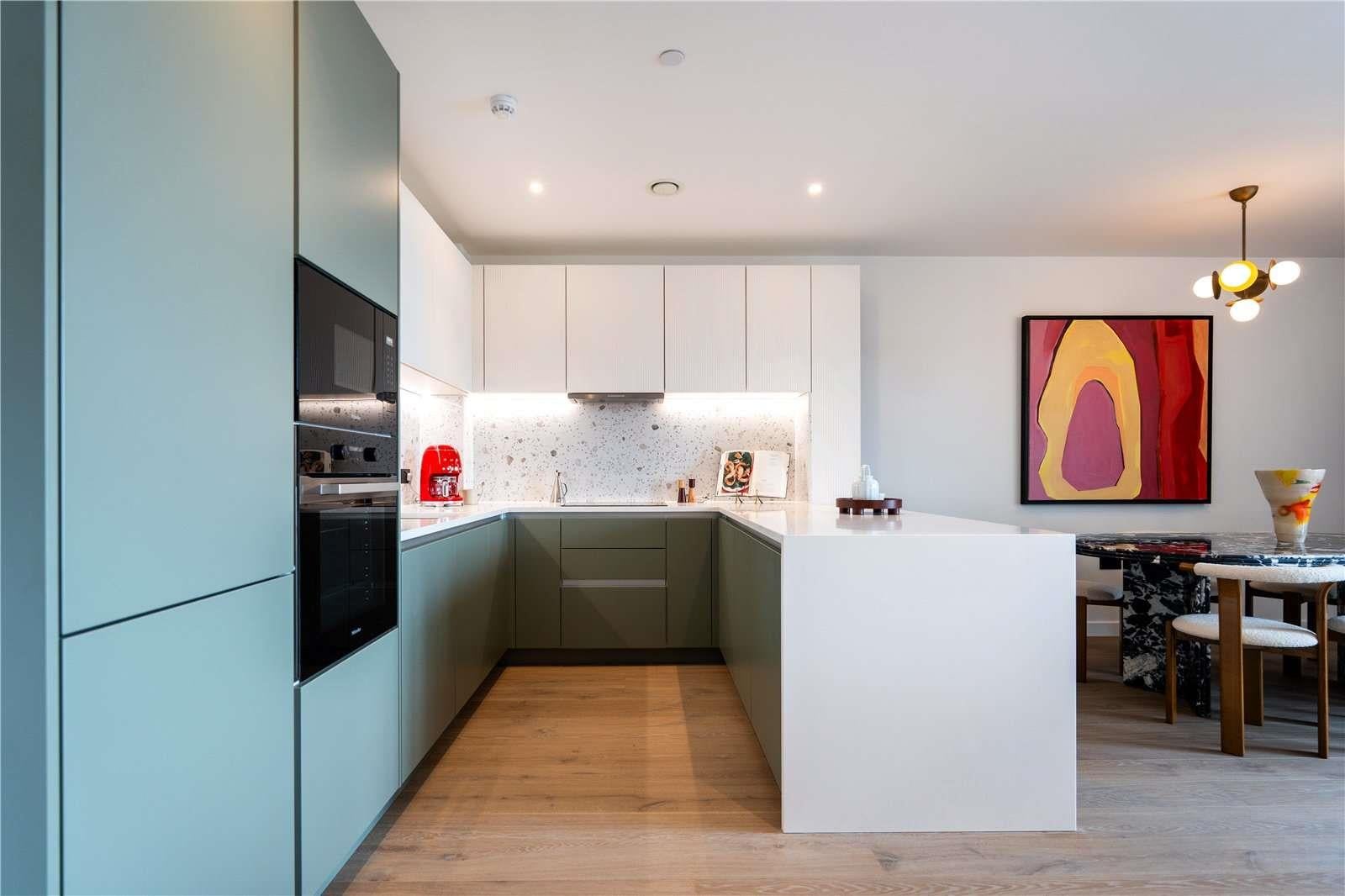 Flat Wandsworth Bridge in Greater London