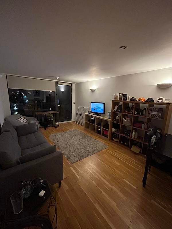 Flat Isaac Way in Manchester