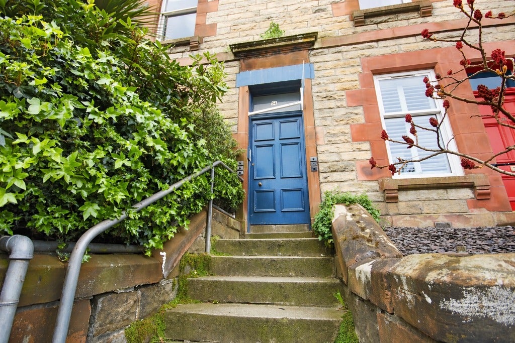 House Willowbrae Road in City of Edinburgh