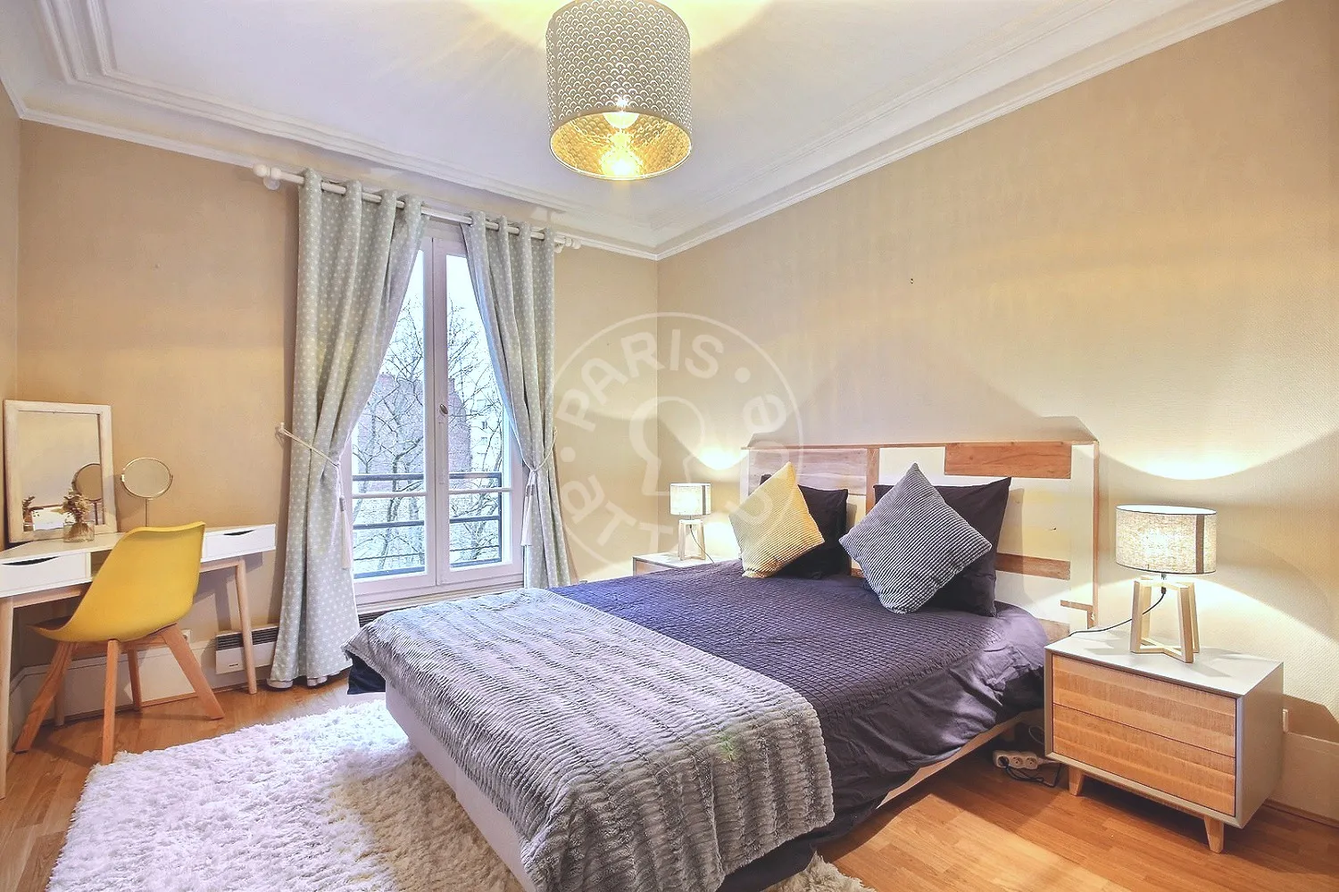 Appartement Rue de la Croix Nivert à Paris