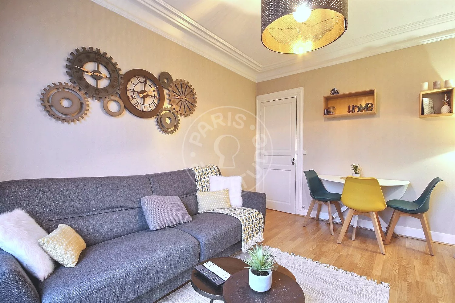 Appartement Rue de la Croix Nivert à Paris