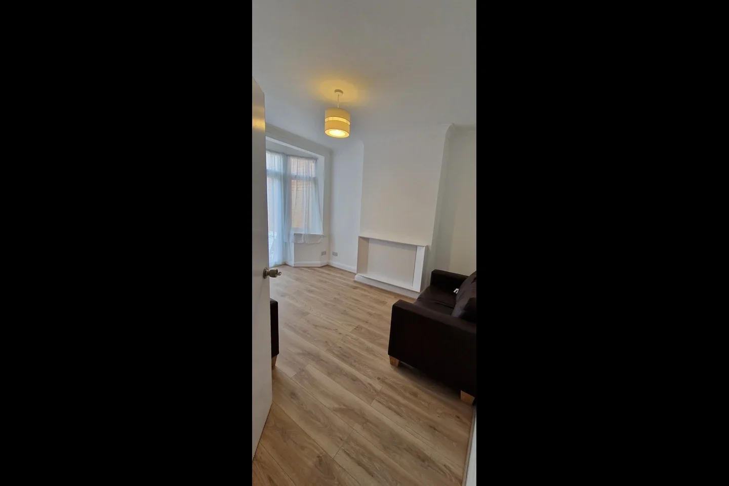 Flat Ellerdine Road in Greater London