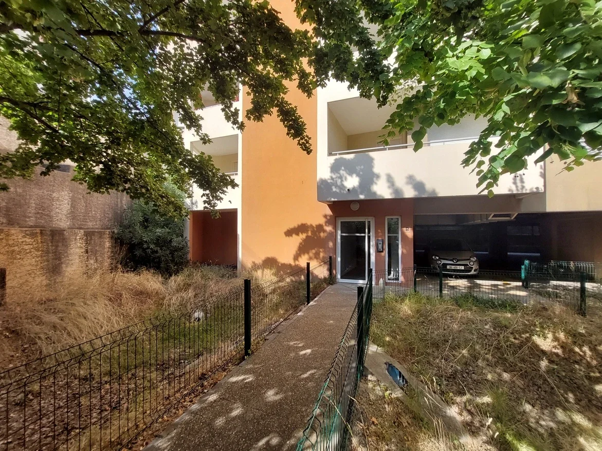 Appartement Avenue du Maréchal Juin à Nîmes