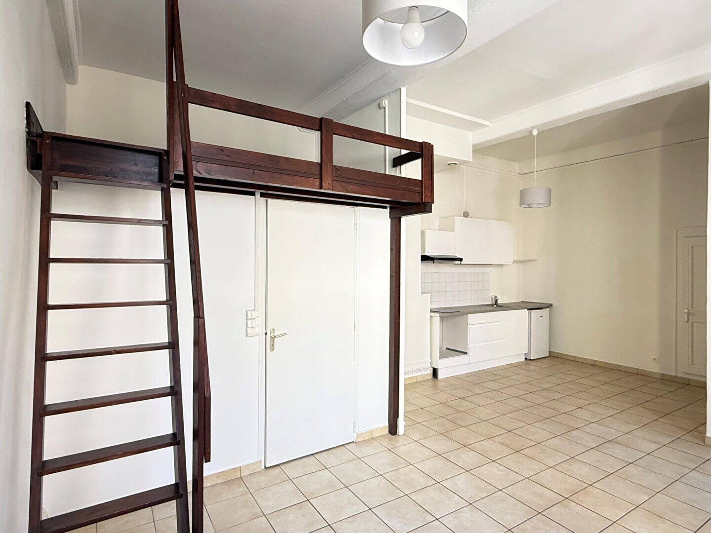 Flat Rue Burdeau in Lyon