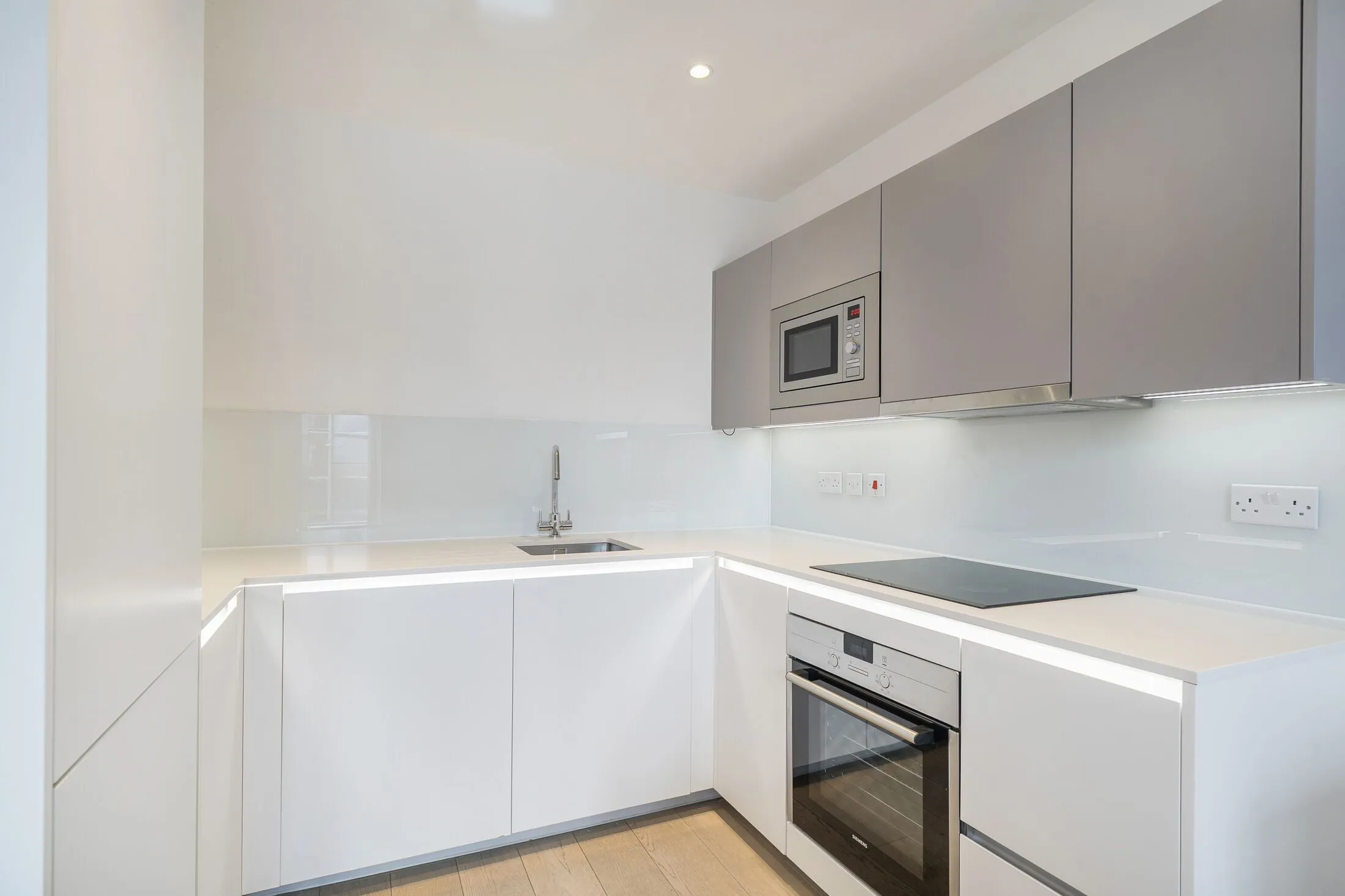 Flat Edgware Road in Greater London
