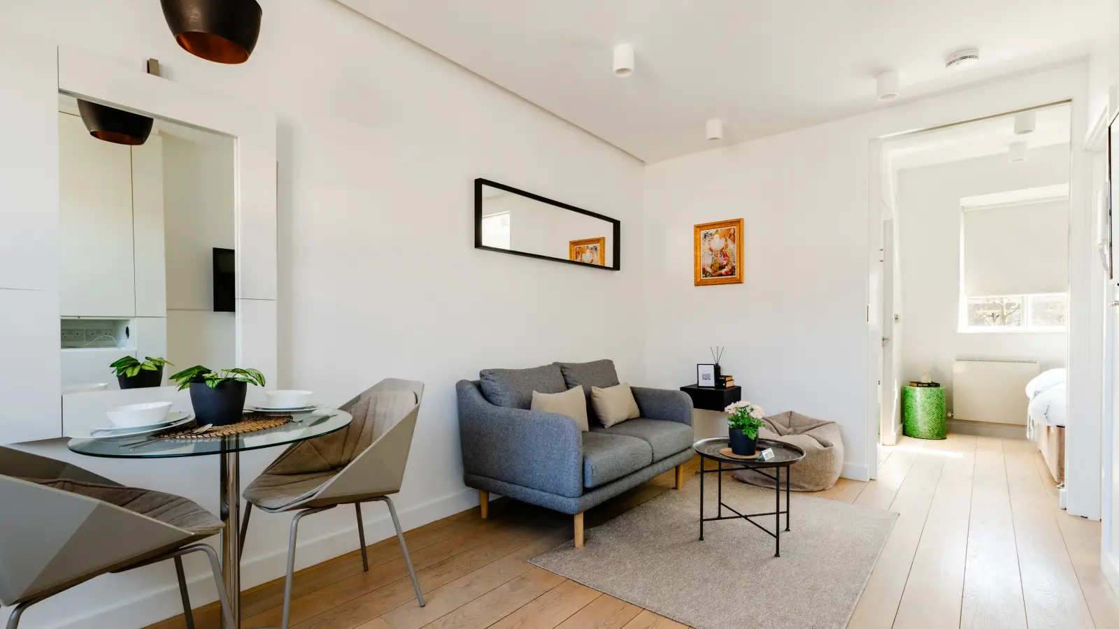 Flat Wardour Street in City of Westminster