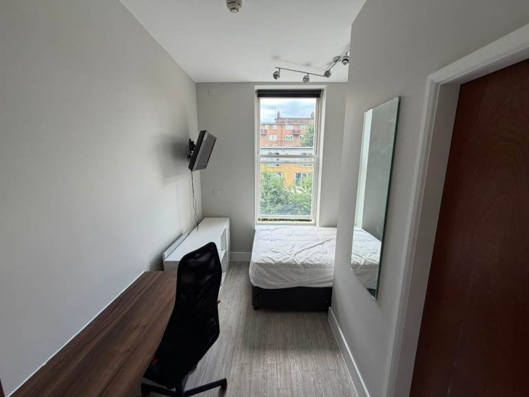 Flat Camden Road in Greater London