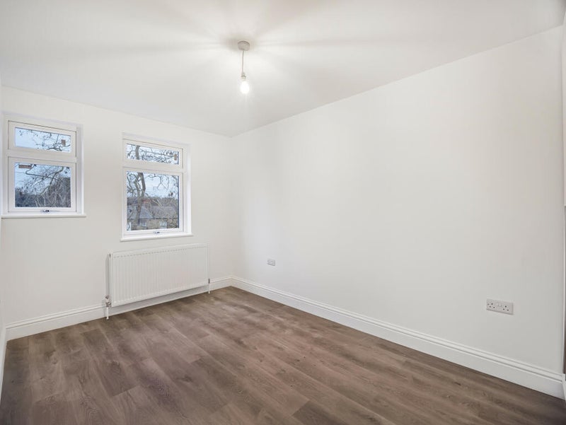 Room Pennington Close in Greater London