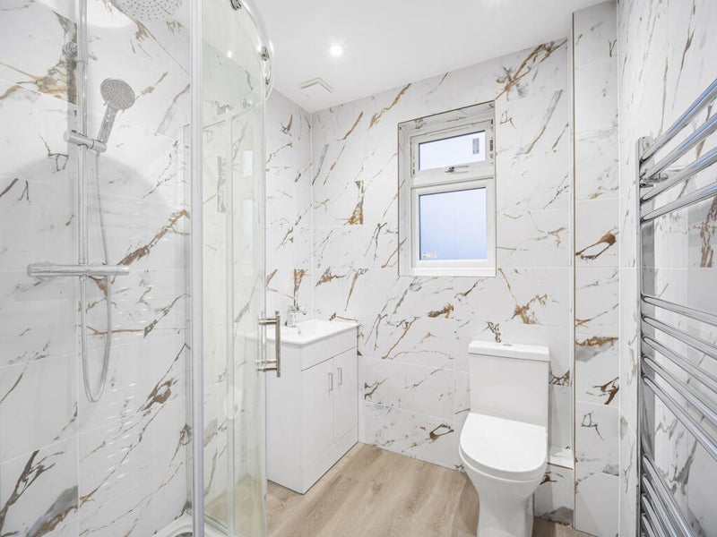 Room Pennington Close in Greater London