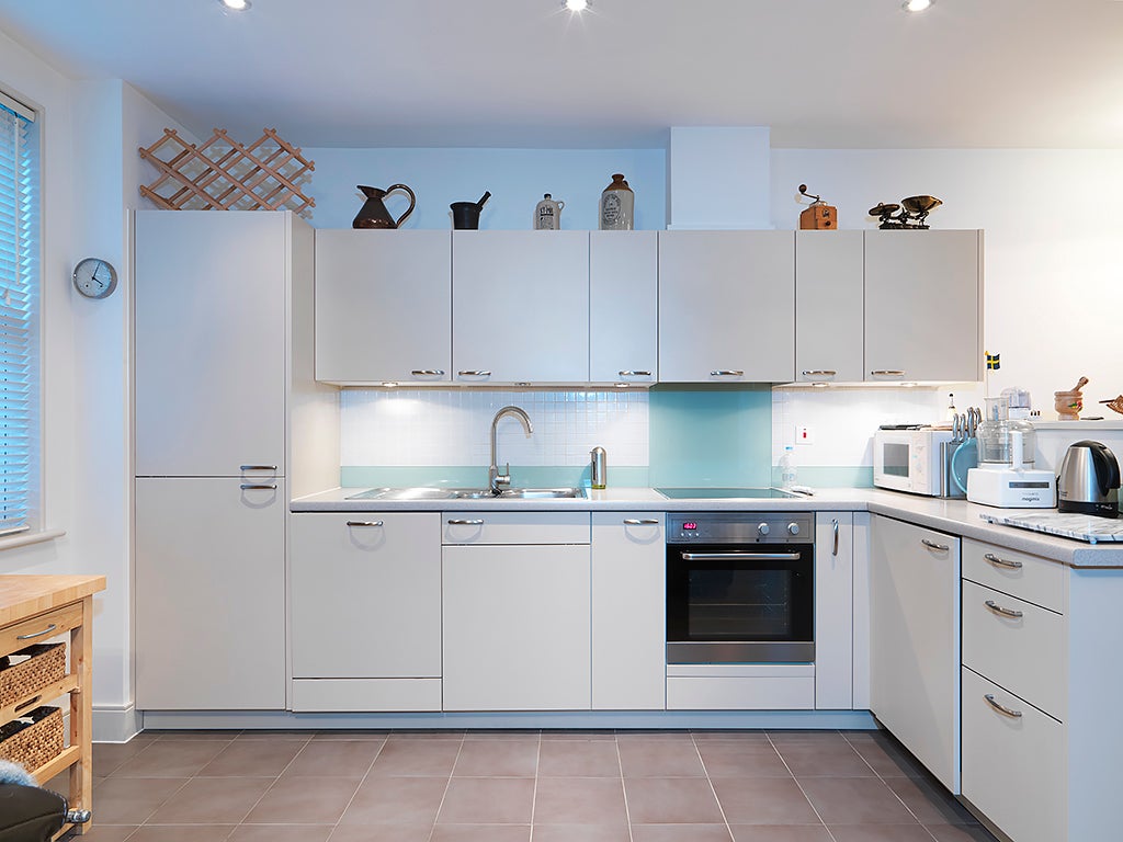 Flat Lewiston Close in Greater London