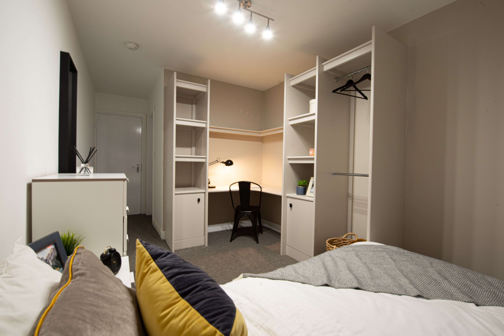 Room Victoria Street in Leeds