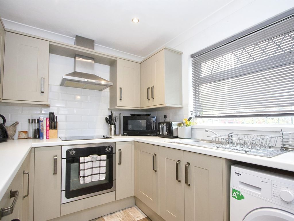 House Heol Islwyn in Nelson