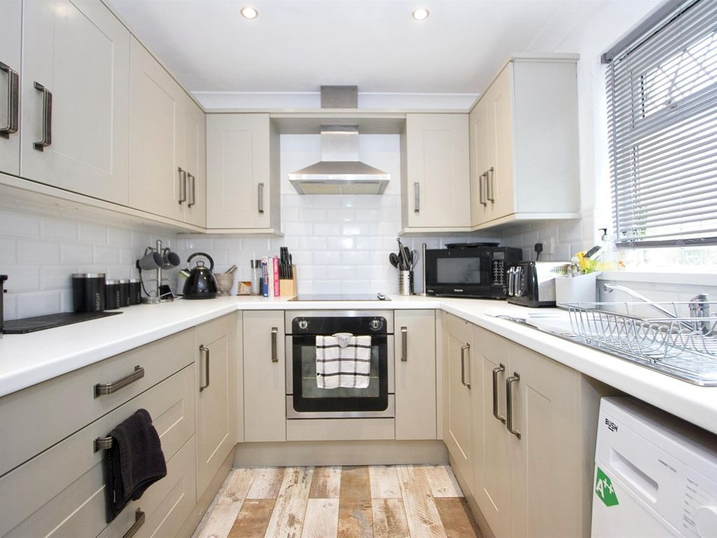 House Heol Islwyn in Nelson
