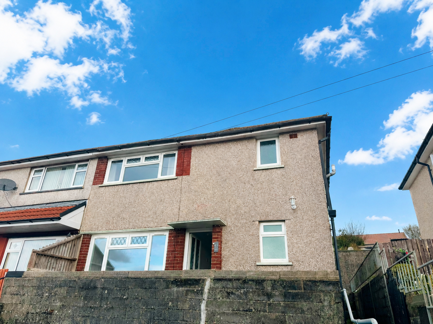 House Heol Islwyn in Tonyrefail