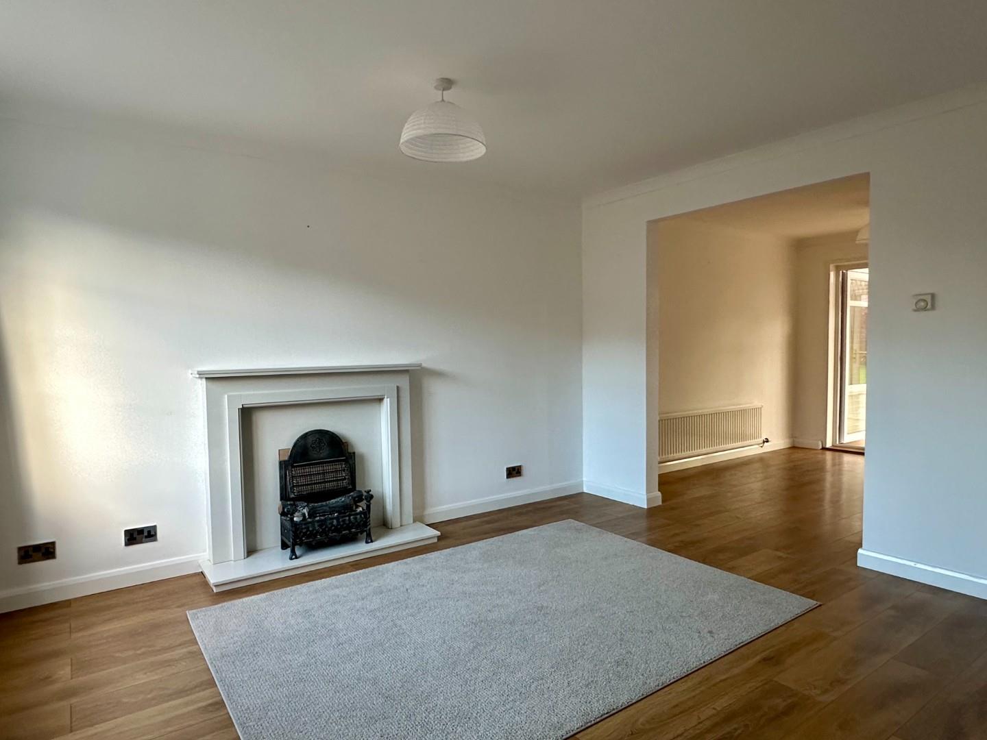Flat Conybeare Road in Sully