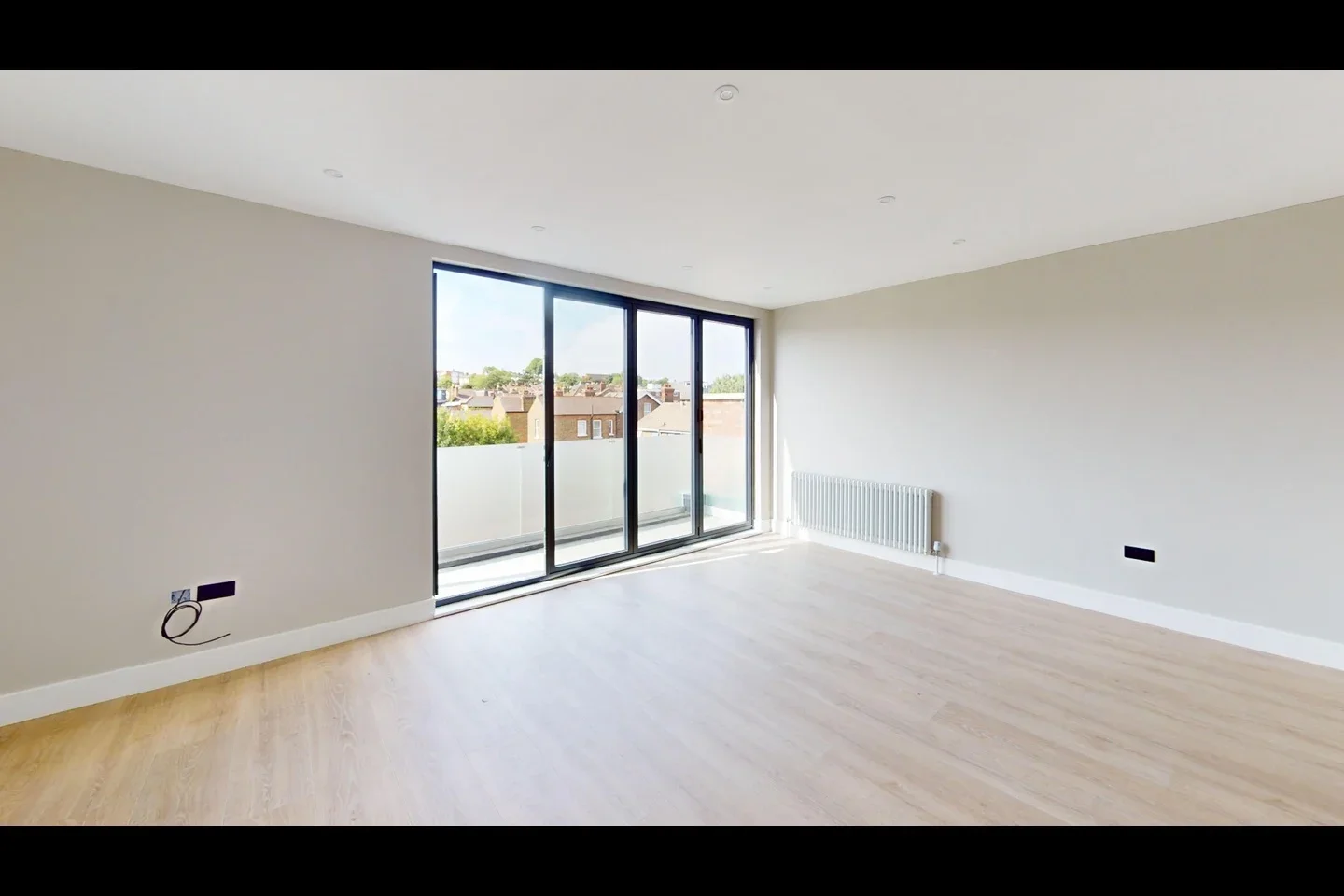 Flat Nursery Road in Greater London